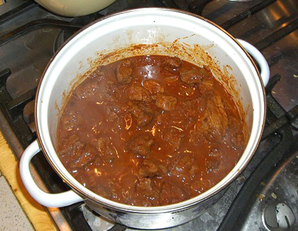 Соус из свинины с картошкой рецепт в кастрюле фото пошагово