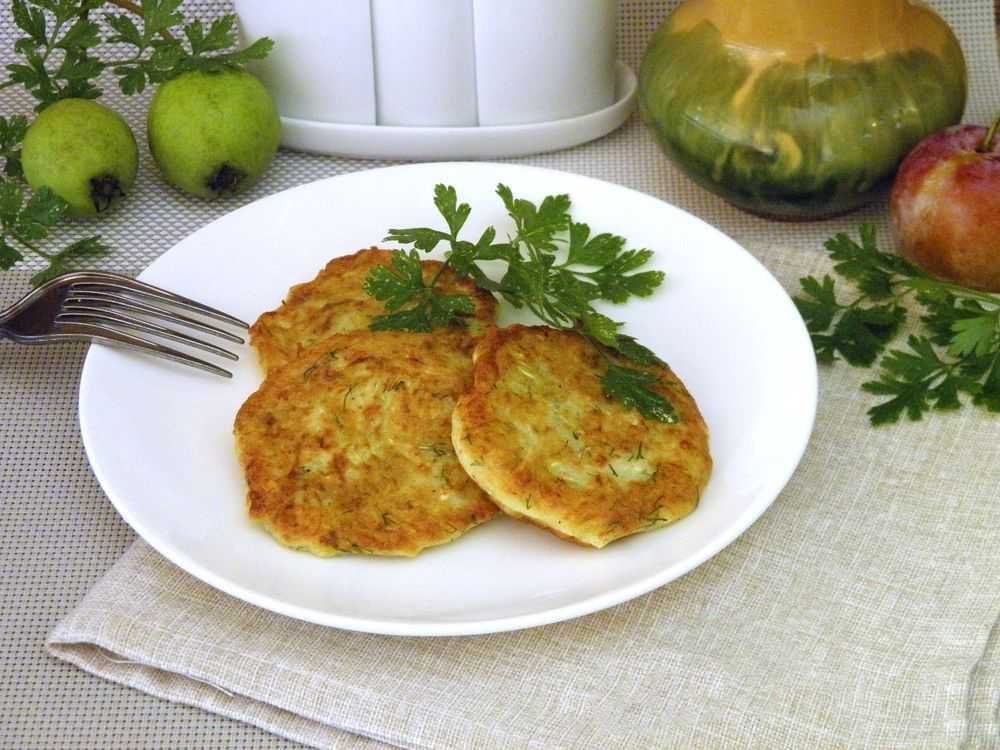 Овощные оладьи с брынзой
