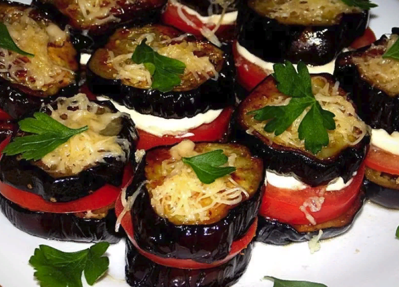 Баклажаны в духовке с сыром и чесноком рецепт с фото пошагово в духовке помидорами